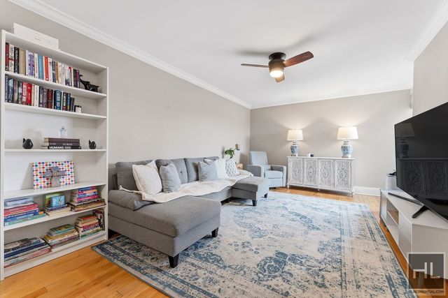 3960 52nd St Apt 6D, New York City, NY 11377