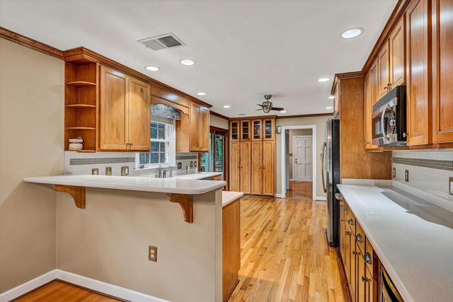 5206 Hawkbill CIR, Roanoke, VA 24018