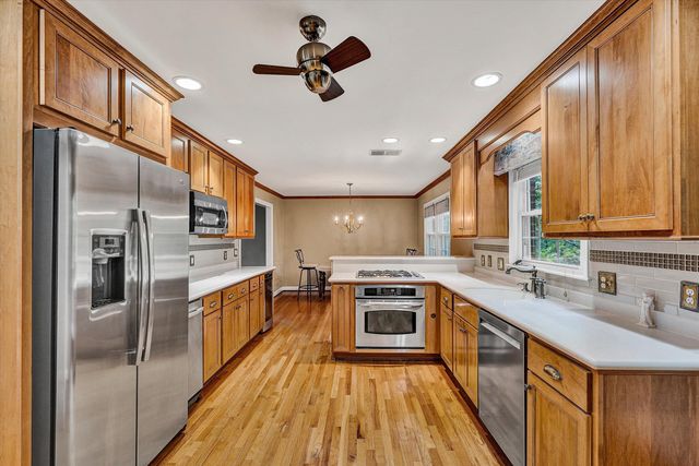5206 Hawkbill CIR, Roanoke, VA 24018