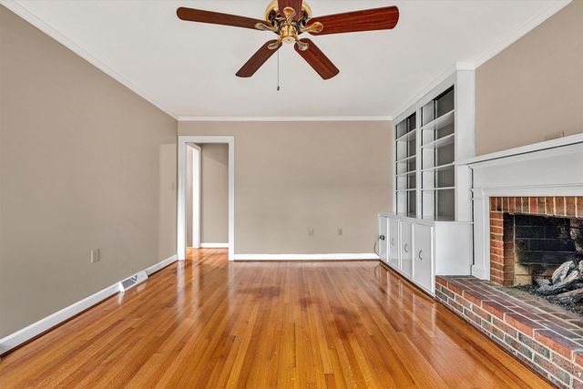 5206 Hawkbill CIR, Roanoke, VA 24018