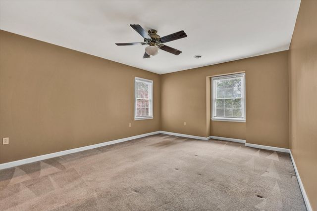 5206 Hawkbill CIR, Roanoke, VA 24018