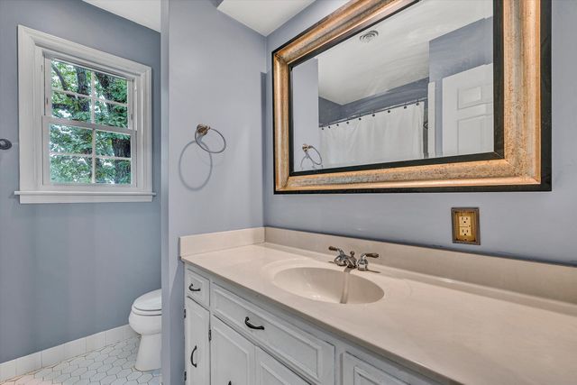 5206 Hawkbill CIR, Roanoke, VA 24018
