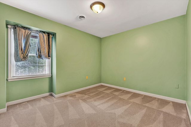5206 Hawkbill CIR, Roanoke, VA 24018