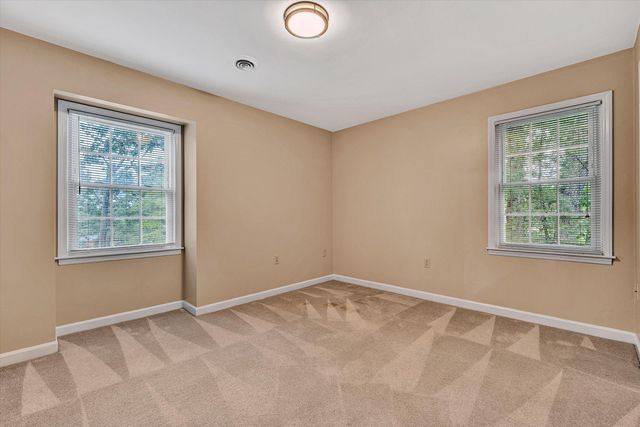 5206 Hawkbill CIR, Roanoke, VA 24018