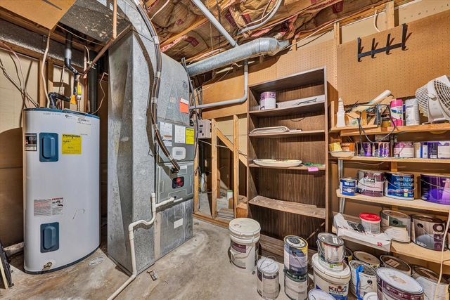 5206 Hawkbill CIR, Roanoke, VA 24018