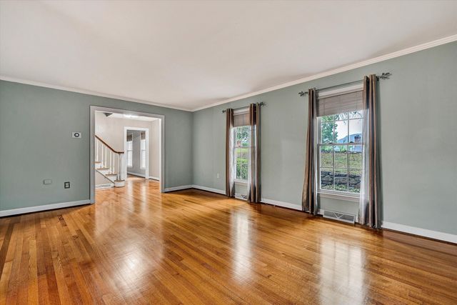 5206 Hawkbill CIR, Roanoke, VA 24018