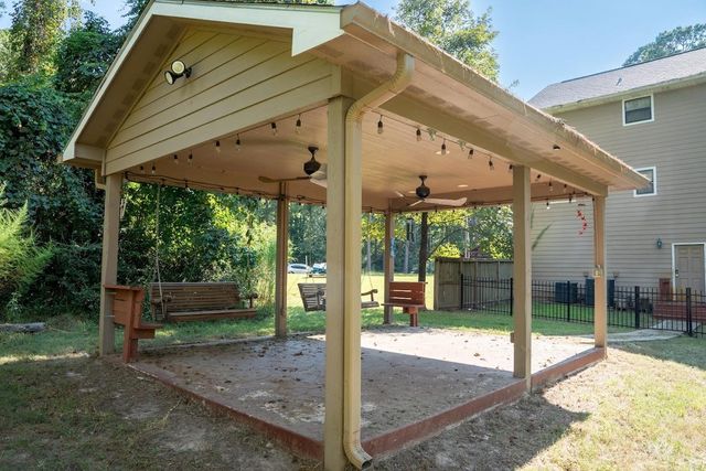 9 Creek Bend, Trinity, TX 75862