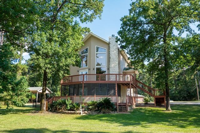 9 Creek Bend, Trinity, TX 75862