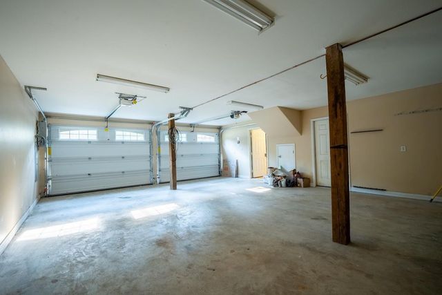 9 Creek Bend, Trinity, TX 75862