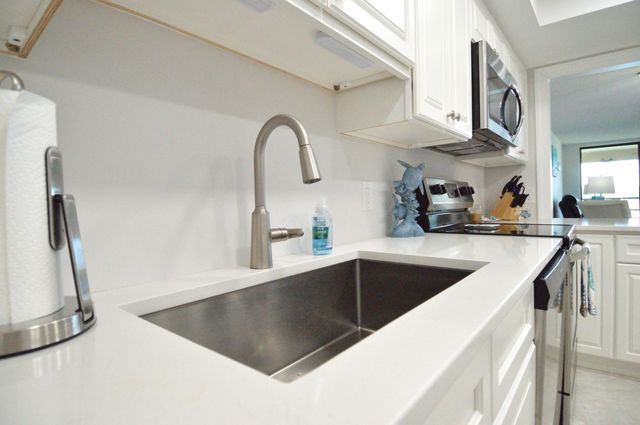 3100 SE Pruitt Rd Apt H205, Port St Lucie, FL 34952