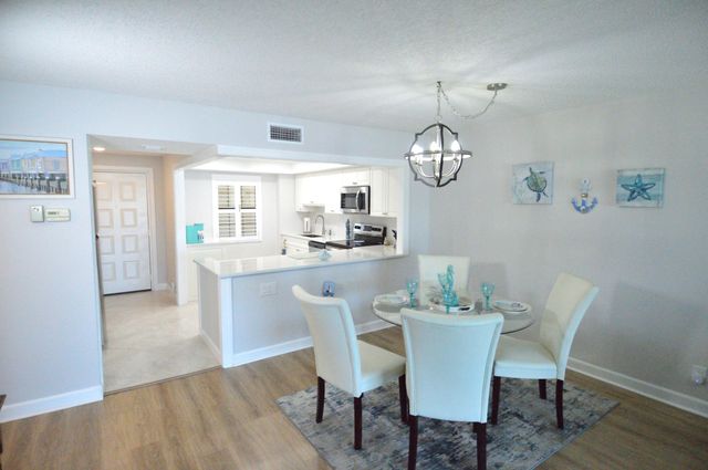 3100 SE Pruitt Rd Apt H205, Port St Lucie, FL 34952