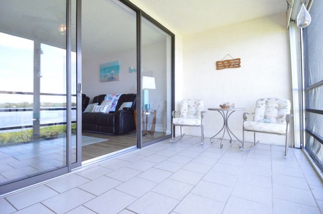 3100 SE Pruitt Rd Apt H205, Port St Lucie, FL 34952