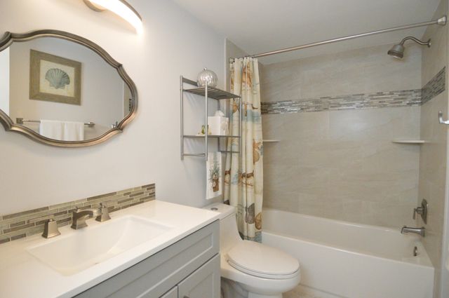 3100 SE Pruitt Rd Apt H205, Port St Lucie, FL 34952
