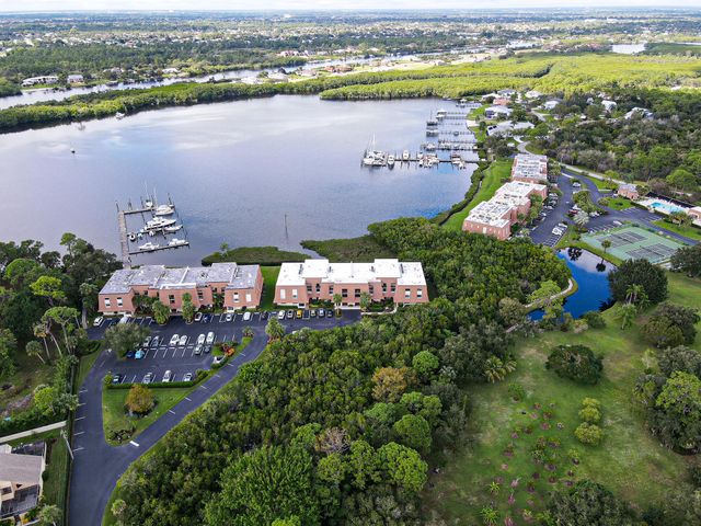 3100 SE Pruitt Rd Apt H205, Port St Lucie, FL 34952