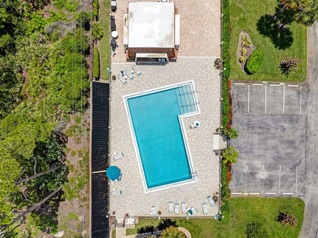 3100 SE Pruitt Rd Apt H205, Port St Lucie, FL 34952