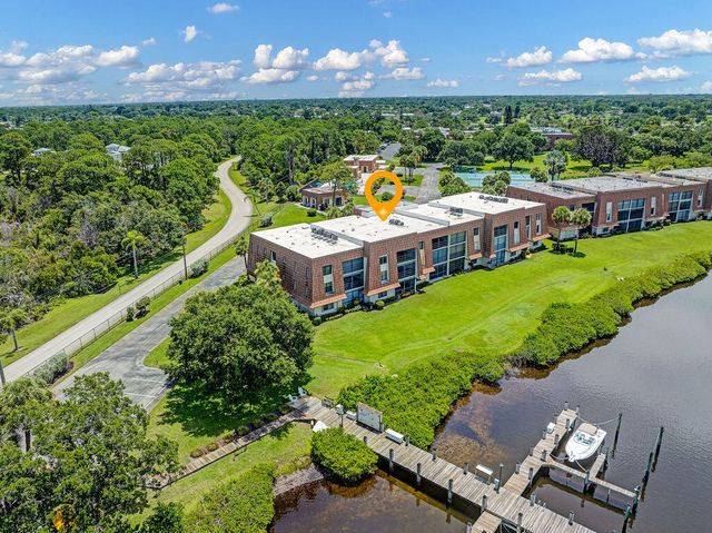 3100 SE Pruitt Rd Apt H205, Port St Lucie, FL 34952