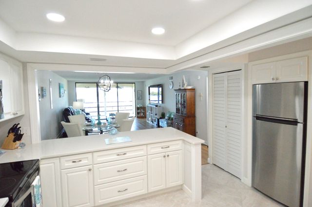 3100 SE Pruitt Rd Apt H205, Port St Lucie, FL 34952