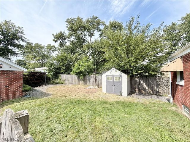 616 Garfield Avenue, Elyria, OH 44035