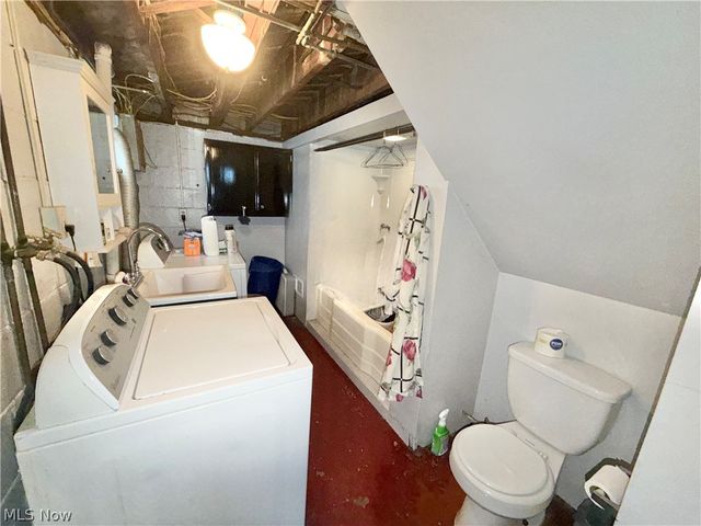 616 Garfield Avenue, Elyria, OH 44035