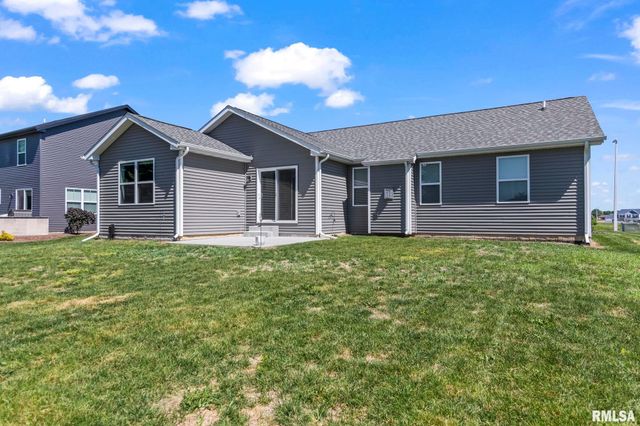404 Hawks Nest Drive, Chatham, IL 62629