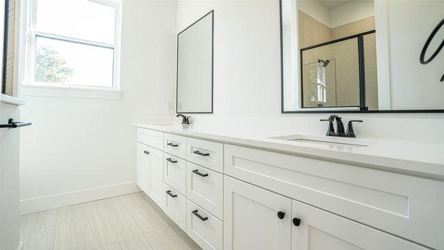 925 Bandon Dunes Drive, Fort Worth, TX 76028