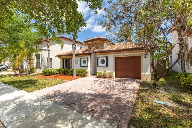 3747 SE 5th Ct, Homestead, FL 33033