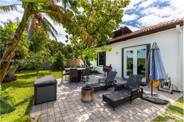 3747 SE 5th Ct, Homestead, FL 33033