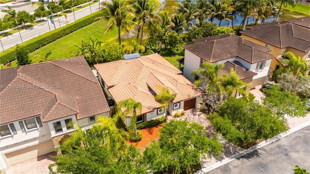 3747 SE 5th Ct, Homestead, FL 33033