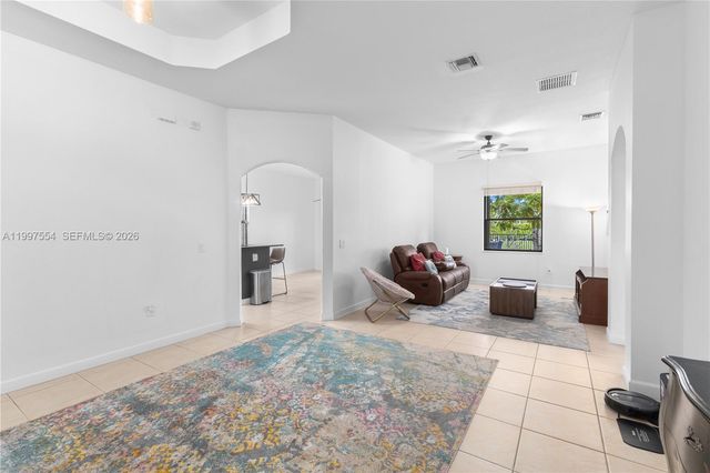 3747 SE 5th Ct, Homestead, FL 33033