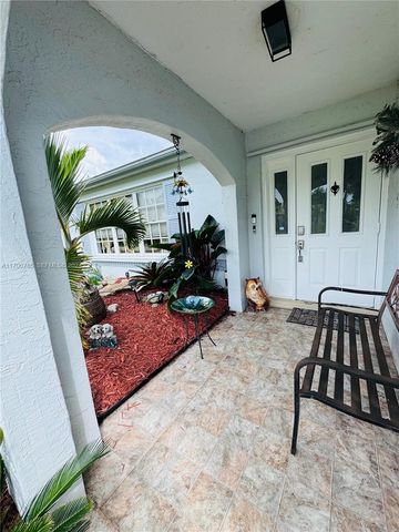 509 NE Solida Circle, Port St. Lucie, Port St Lucie, FL 34983