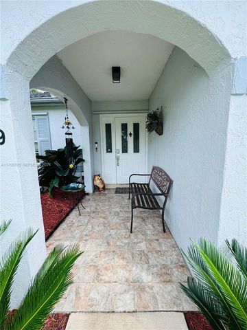 509 NE Solida Circle, Port St. Lucie, Port St Lucie, FL 34983