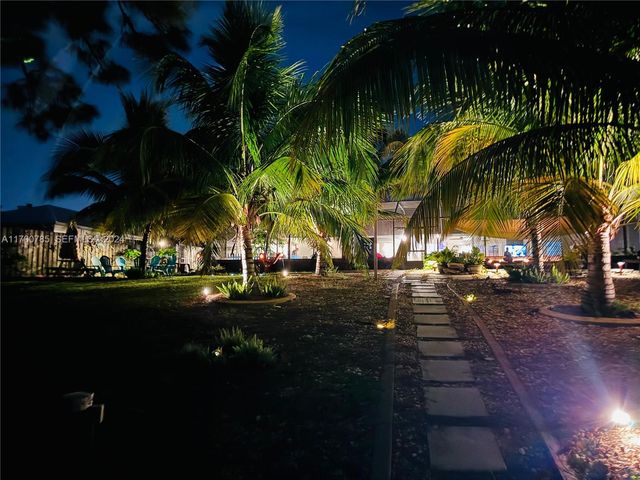509 NE Solida Circle, Port St. Lucie, Port St Lucie, FL 34983