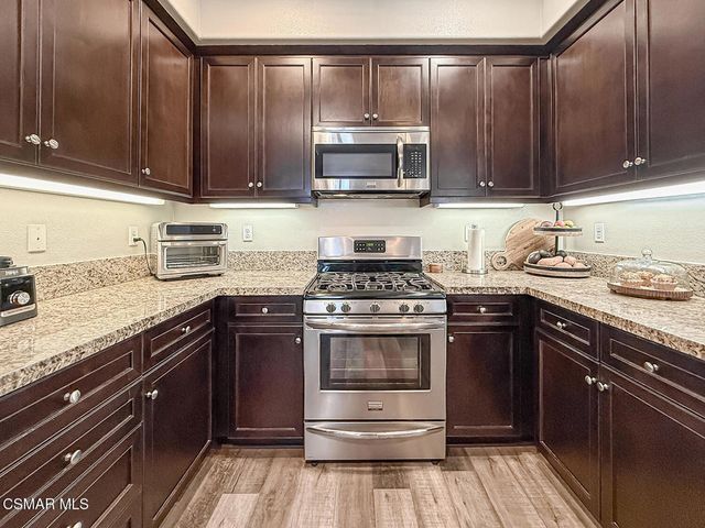 57 Secret Hollow Lane, Newbury Park, CA 91320