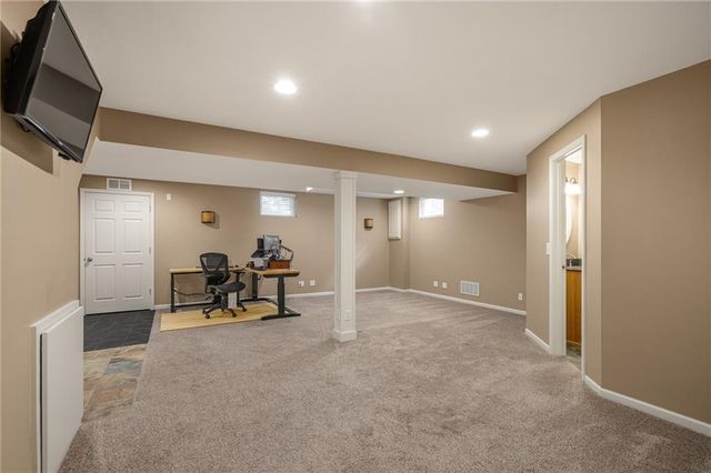4508 NE Kingston Drive, Lee's Summit, MO 64064