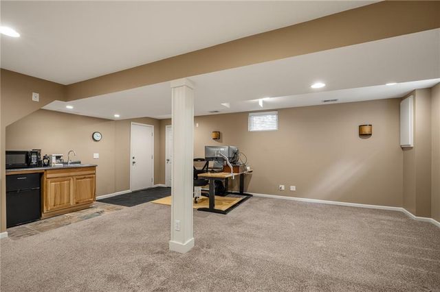 4508 NE Kingston Drive, Lee's Summit, MO 64064