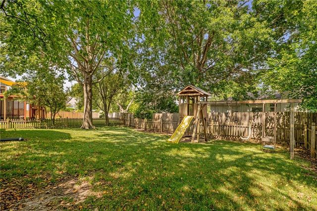 4508 NE Kingston Drive, Lee's Summit, MO 64064