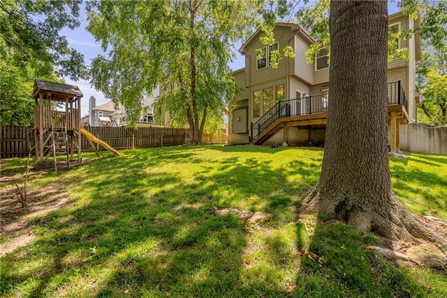 4508 NE Kingston Drive, Lee's Summit, MO 64064