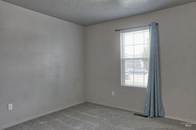 11719 Altamont St, Caldwell, ID 83607