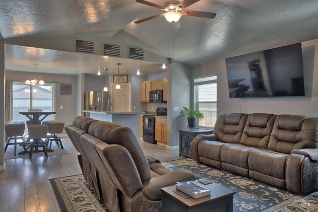 11719 Altamont St, Caldwell, ID 83607