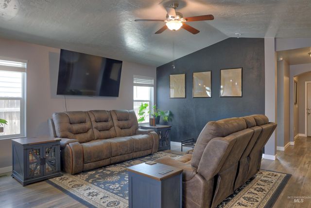 11719 Altamont St, Caldwell, ID 83607