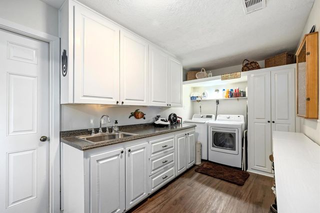 1110 Harbor View, Galveston, TX 77550