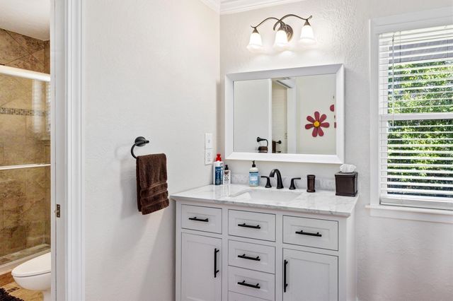 1110 Harbor View, Galveston, TX 77550