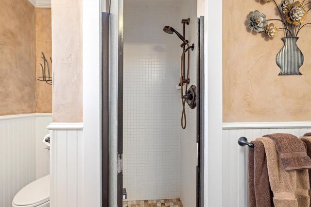 1110 Harbor View, Galveston, TX 77550