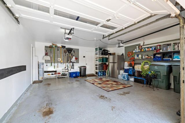 1110 Harbor View, Galveston, TX 77550