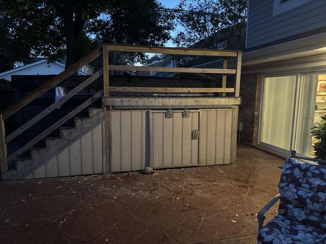 1110 Harbor View, Galveston, TX 77550