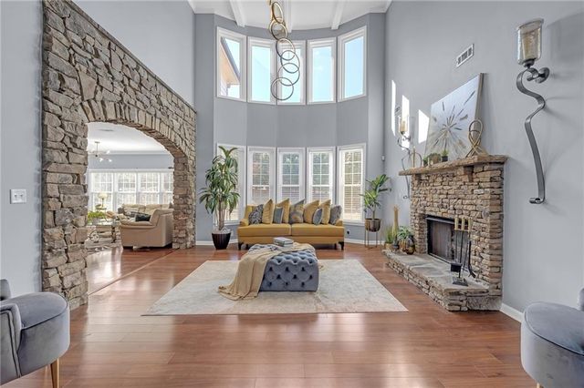 604 Arbor Ridge, Loganville, GA 30052