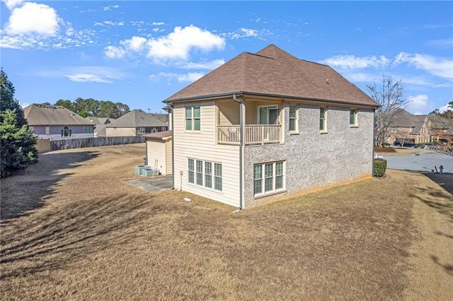 604 Arbor Ridge, Loganville, GA 30052