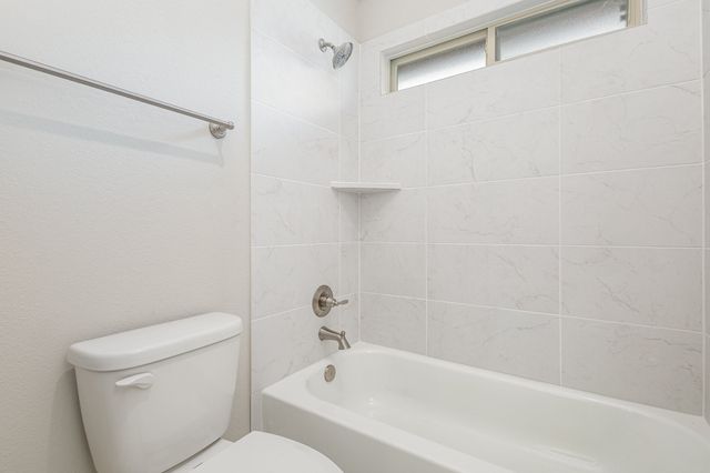1908 Comanche Drive, Desoto, TX 75115