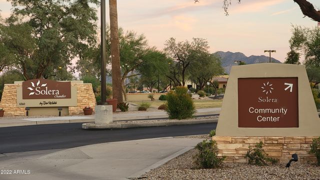 3352 E CHERRY HILLS Place, Chandler, AZ 85249