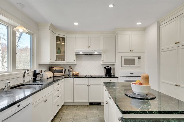 106 Grove Street, Lexington, MA 02420